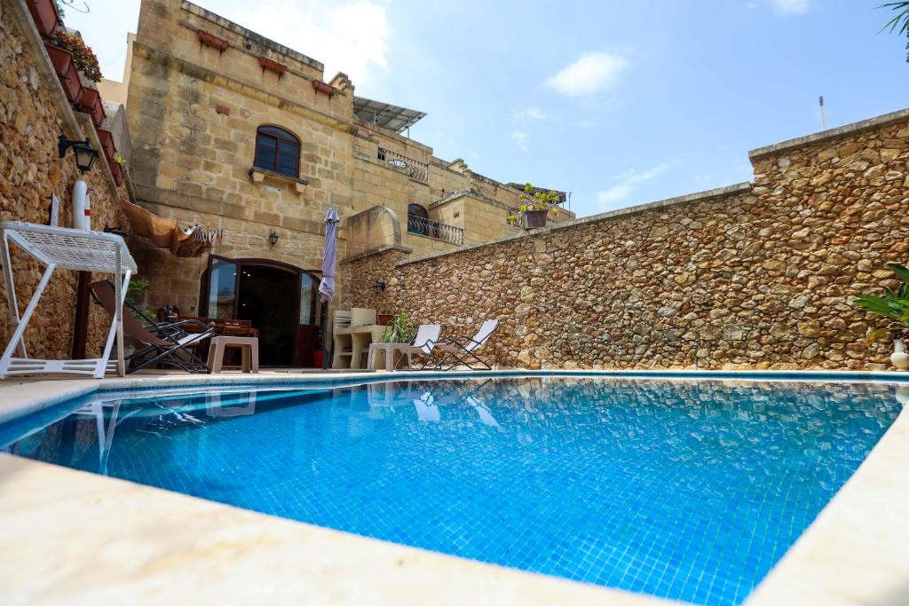 Five-Bedroom House at Ta'Ruzar Farmhouse